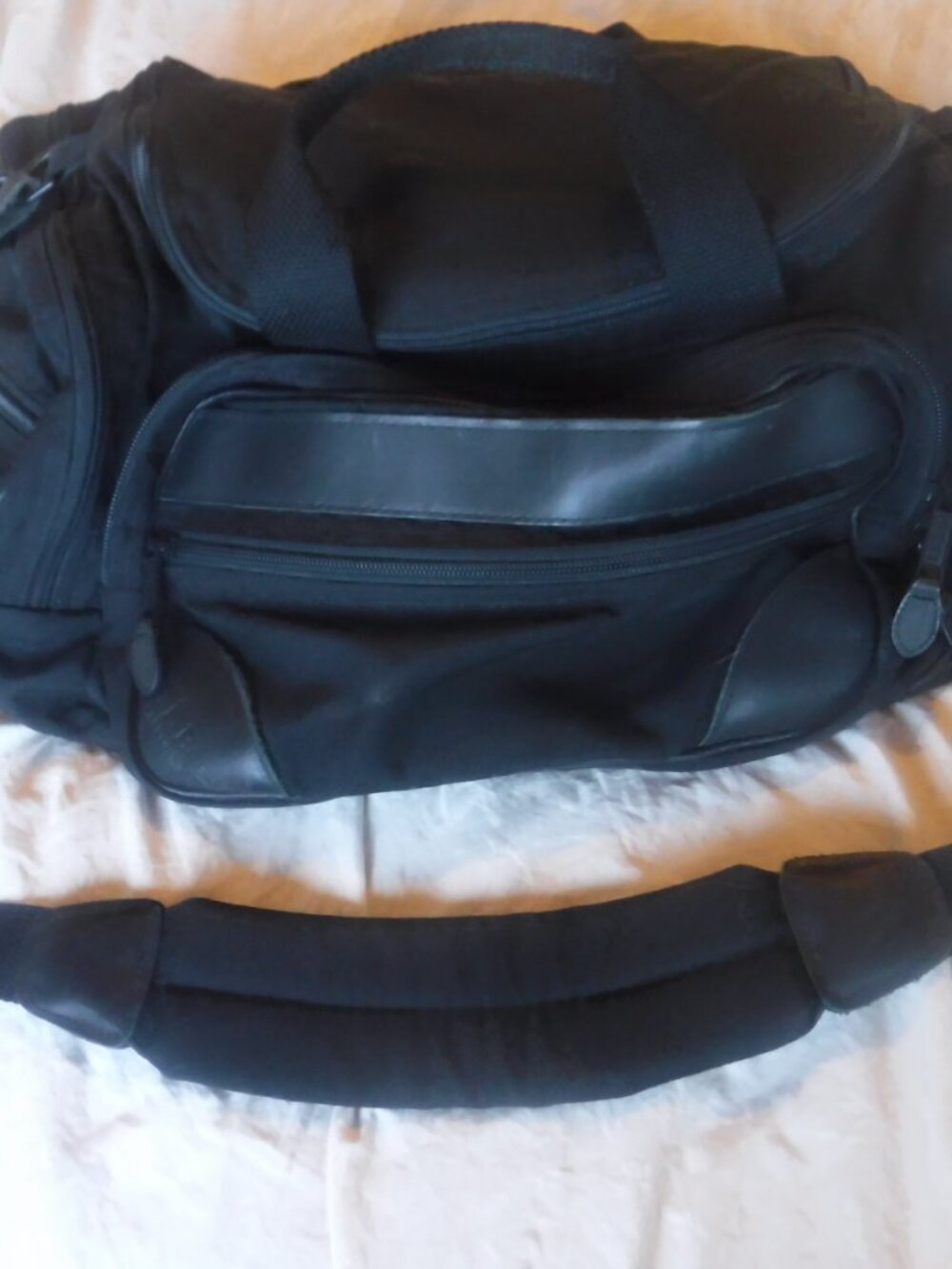 LL Bean Freeport Maine Black Duffle Bag Travel Bag Heavy Duty